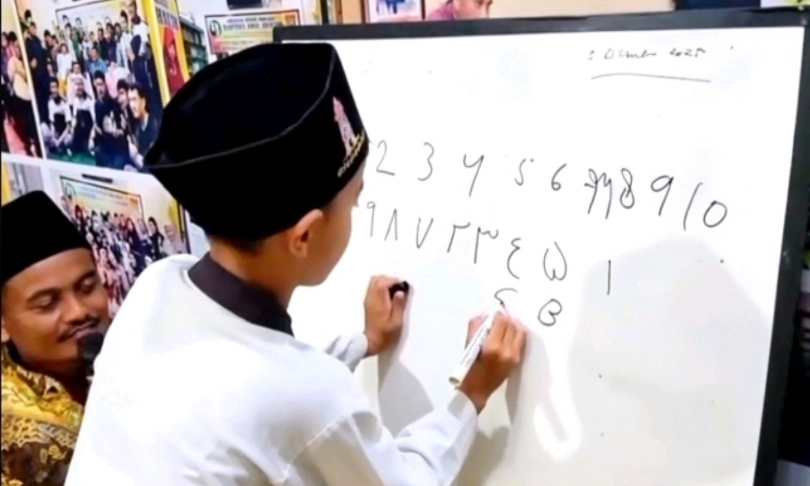 Bimbingan Belajar Yatim : Mengenal Angka dan Huruf dalam Tulisan Arab